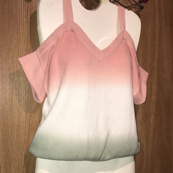 Fate S NWT Cold Shoulder Short Sleeve Sweater - Picture 1 of 12